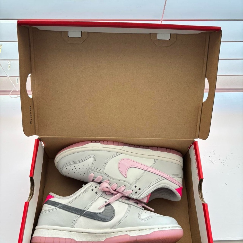 Women’s Low Dunk- Pink Foam (can be bought for children, kids size 4.5)